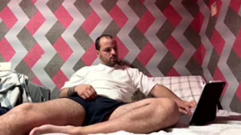 Snapshot of feet_fet chatting on 04-28-26, 12:10 feet_fet online show from 04-28-26, 12:10