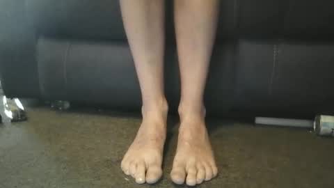 Snapshot of feet_lover101202 chatting on 01-05-25, 05:09 feet_lover101202 online show from 01-05-25, 05:09