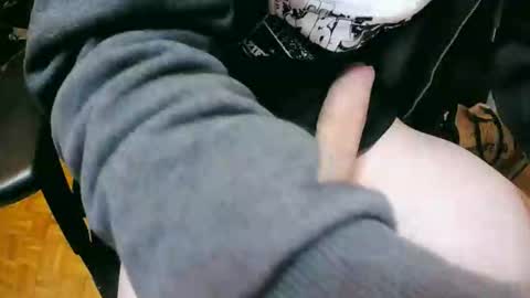 Snapshot of feetlover7878 chatting on 09-16-25, 10:33 feetlover7878 online show from 09-16-25, 10:33