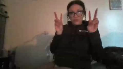 Soley online show from 01-06-26, 05:16