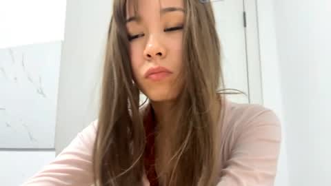 Fengxi online show from 04-04-26, 05:10