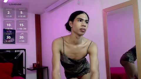 FELINE online show from 09-24-25, 02:31