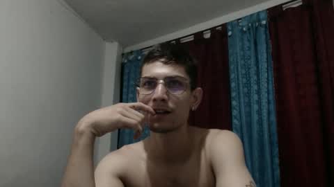 jhonatan felipe online show from 03-10-25, 11:06