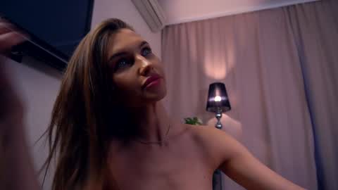 Hello im Nova online show from 03-09-25, 07:23