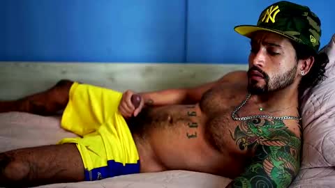 Snapshot of felix_candela chatting on 02-23-25, 05:50 Felix Candela online show from 02-23-25, 05:50