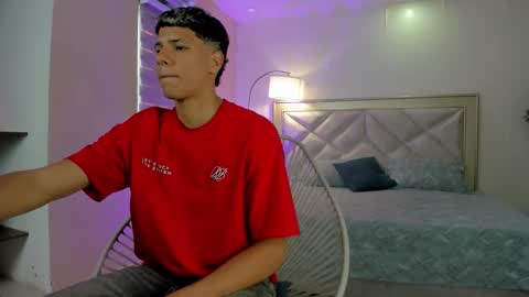 Snapshot of felix_lauren chatting on 10-29-25, 07:15 Felix online show from 10-29-25, 07:15