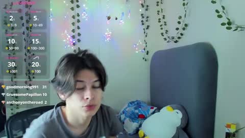 Felix leex online show from 12-18-24, 11:40