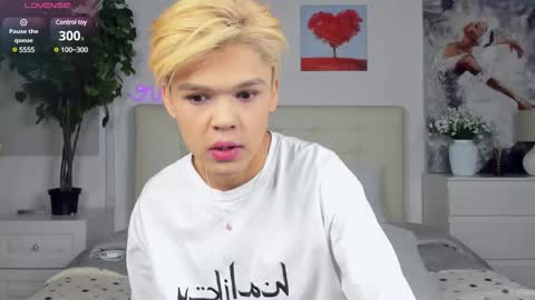 Felix online show from 02-16-25, 03:59