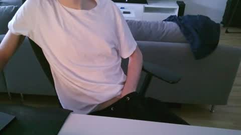 Snapshot of felixsagg chatting on 06-11-26, 12:36 felixsagg online show from 06-11-26, 12:36