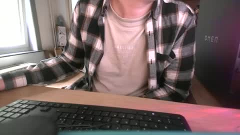 Snapshot of fem_alice_louis_dom chatting on 06-15-26, 05:26 fem_alice_louis_dom online show from 06-15-26, 05:26