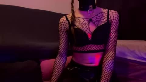 Snapshot of femboyhorse chatting on 03-03-25, 01:53 Femboyhorse online show from 03-03-25, 01:53