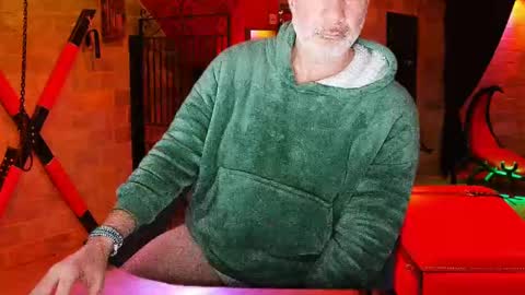 Snapshot of femdom_fetish chatting on 02-17-25, 12:54 Piggy online show from 02-17-25, 12:54