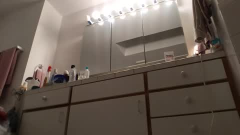 Snapshot of femdomisgood chatting on 11-11-25, 02:33 Femdomisgood online show from 11-11-25, 02:33