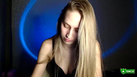 Femke online show from 11-10-25, 08:08