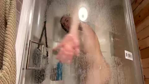 Snapshot of femmars chatting on 12-17-25, 03:34 Mars online show from 12-17-25, 03:34