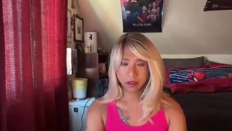 Snapshot of femmebyme chatting on 06-27-26, 08:58 FEMMEBYME online show from 06-27-26, 08:58