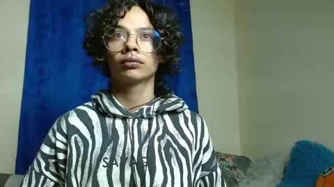 Fenix online show from 10-19-25, 06:19