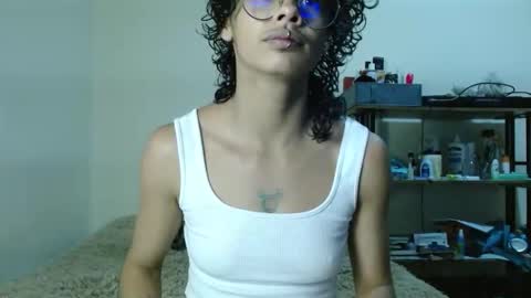 Snapshot of fenixmfx chatting on 05-13-26, 08:16 Fenix online show from 05-13-26, 08:16