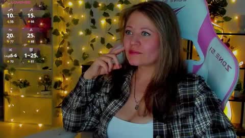 Snapshot of ferall_berrry chatting on 03-02-26, 02:13 Ferall Btrrry online show from 03-02-26, 02:13