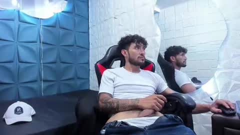 Snapshot of ferchodaniels chatting on 02-04-25, 11:38 Daniel Fernando online show from 02-04-25, 11:38