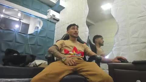 Snapshot of ferchodaniels chatting on 03-08-25, 07:31 Daniel Fernando online show from 03-08-25, 07:31