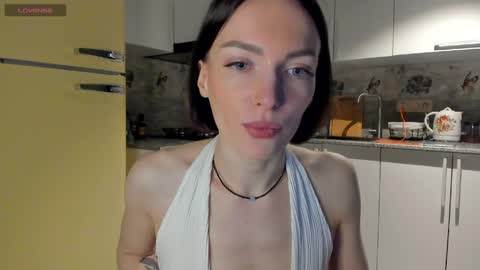 Leya online show from 04-15-26, 04:36