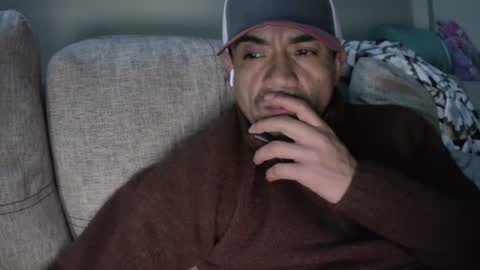 fernand89 online show from 02-05-25, 06:46