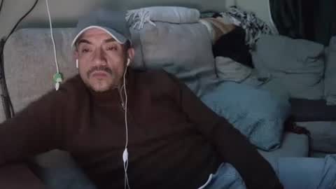 fernand89 online show from 02-13-25, 06:52