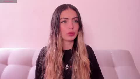 fernanda  online show from 07-17-26, 04:01