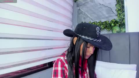 fernanda_liie_ online show from 10-14-25, 12:50