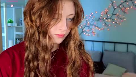 Snapshot of fernandafurfey chatting on 06-02-26, 11:12 Rachel online show from 06-02-26, 11:12