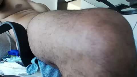 Snapshot of fernandoquindiano chatting on 06-30-26, 12:39 Samuel online show from 06-30-26, 12:39