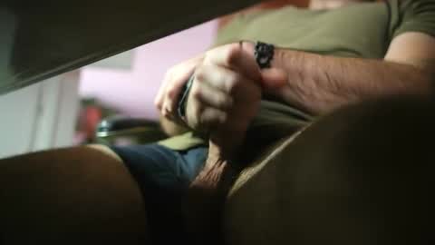 Snapshot of ferrite_is_a_loser chatting on 01-14-26, 01:39 ferrite_is_a_loser online show from 01-14-26, 01:39