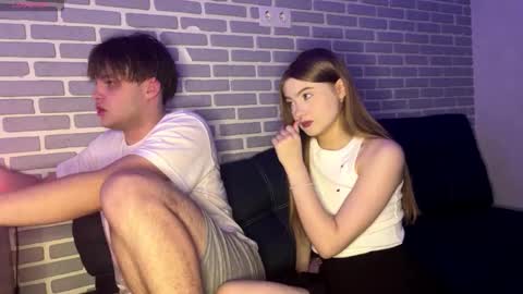 Tina and Tomas online show from 11-13-25, 03:00