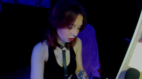 Kimberly online show from 12-15-25, 01:48