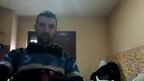 Snapshot of fffjj021 chatting on 01-10-25, 12:04 Raised in 90s online show from 01-10-25, 12:04