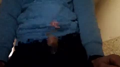 Snapshot of fffjj021 chatting on 01-19-25, 10:17 Raised in 90s online show from 01-19-25, 10:17