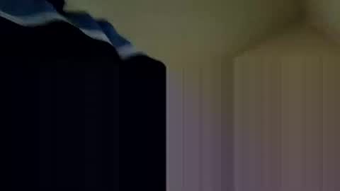 Snapshot of fffjj021 chatting on 02-16-25, 08:22 Raised in 90s online show from 02-16-25, 08:22