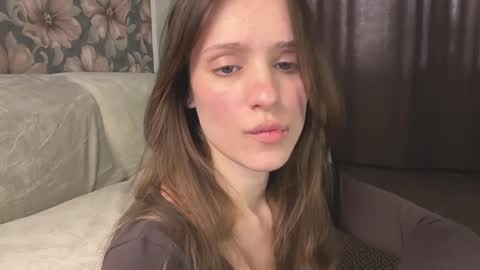 Snapshot of fflloowweerr chatting on 04-23-26, 11:42 Lisa online show from 04-23-26, 11:42
