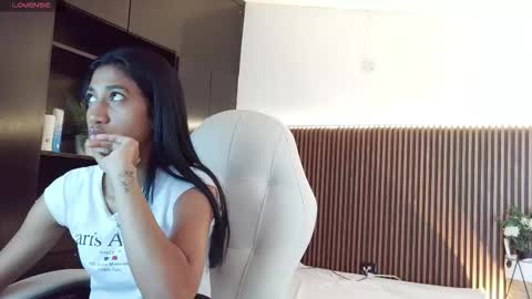 Snapshot of ffreyja_ chatting on 02-16-26, 05:20 Freyja online show from 02-16-26, 05:20