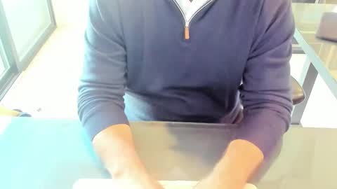 Snapshot of fhetzl chatting on 11-05-25, 11:27 fhetzl online show from 11-05-25, 11:27