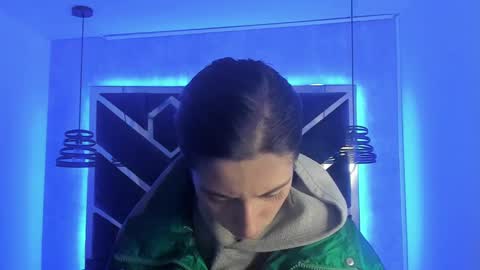   online show from 03-09-25, 02:21