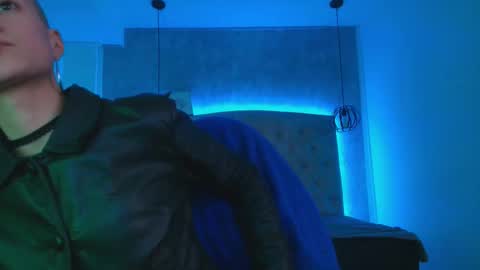   online show from 10-04-25, 11:52