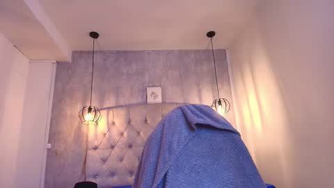   online show from 11-21-25, 12:04