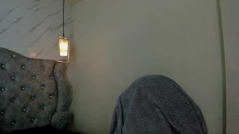   online show from 04-15-26, 12:01