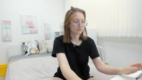 Snapshot of fiery__mary chatting on 05-27-26, 05:15 Mary online show from 05-27-26, 05:15