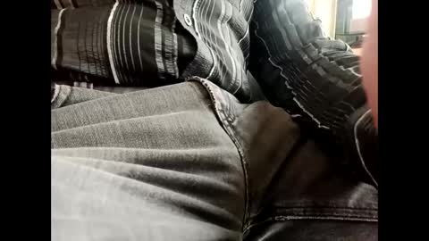 Snapshot of fifi010203 chatting on 10-03-25, 10:23 fifi010203 online show from 10-03-25, 10:23