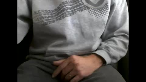 Snapshot of fifi010203 chatting on 11-07-25, 06:02 fifi010203 online show from 11-07-25, 06:02