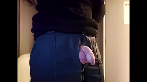 fifi010203 online show from 11-26-25, 04:08