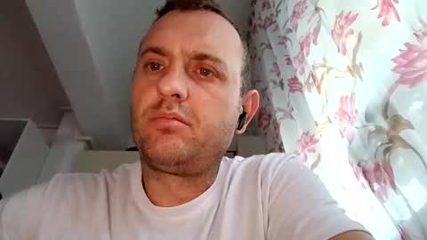 Snapshot of figonik chatting on 01-12-26, 05:56 Nick online show from 01-12-26, 05:56